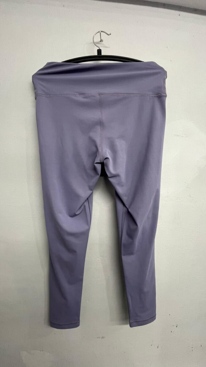 Lavender High-Waist Leggings - Image 4
